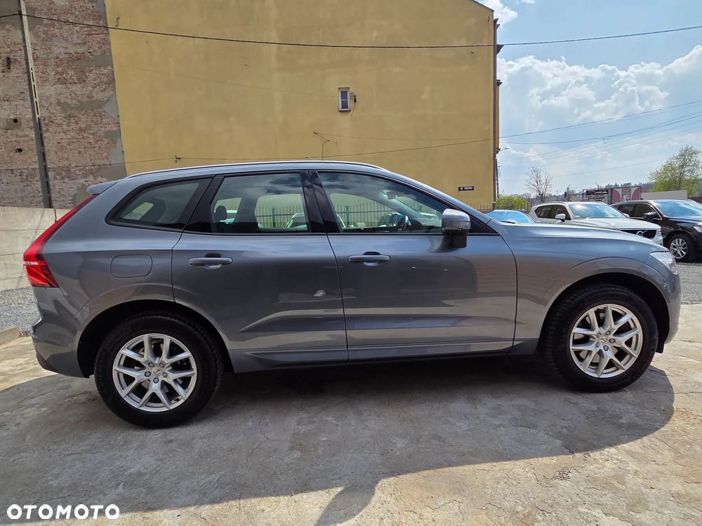 Volvo XC 60 T4 Momentum - 7