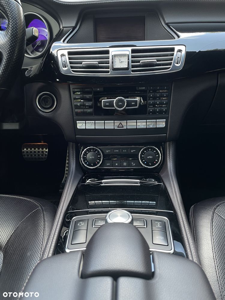 Mercedes-Benz CLS 350 CDI 4-Matic BlueEff - 14