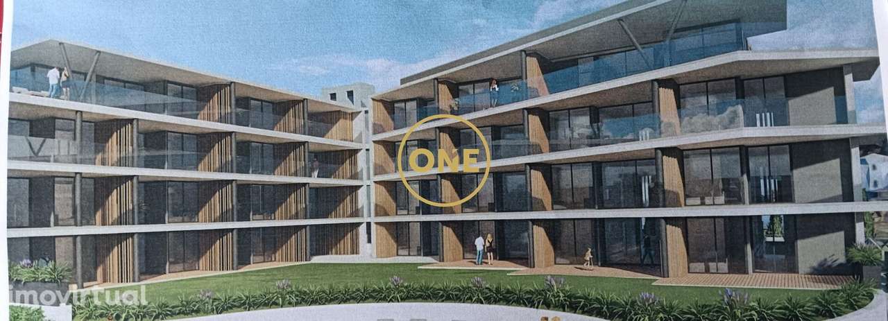 Apartamento T1 com piscina no rooftop, a 5 min a pé da praia da Oura - - Grande imagem: 3/13