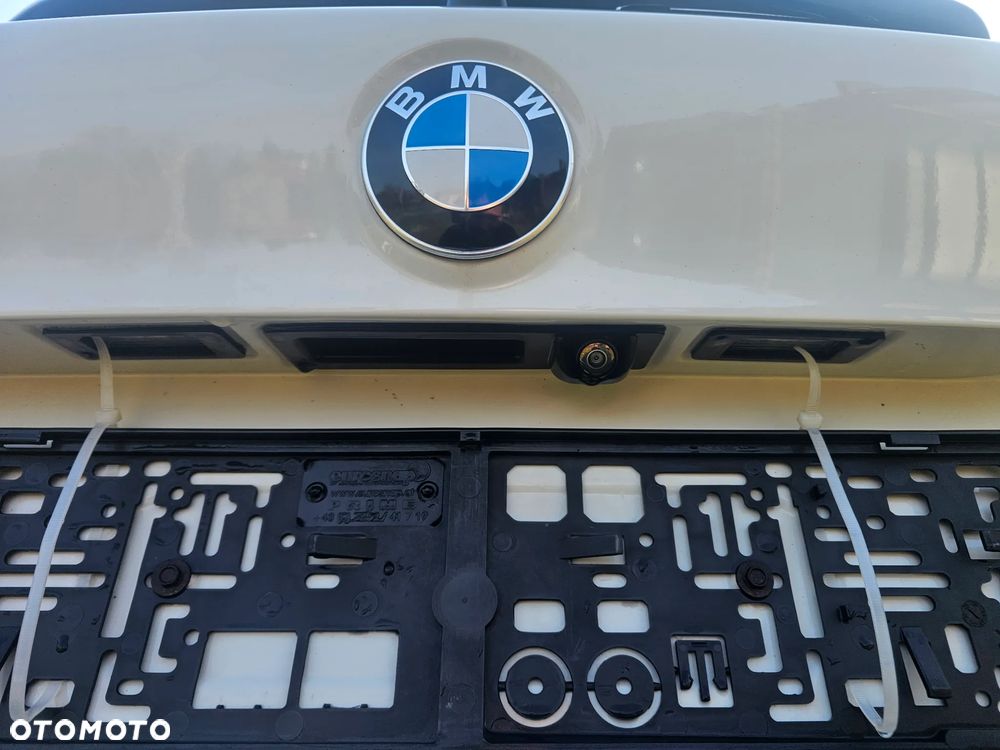 BMW X1 xDrive18d Sport Line - 8