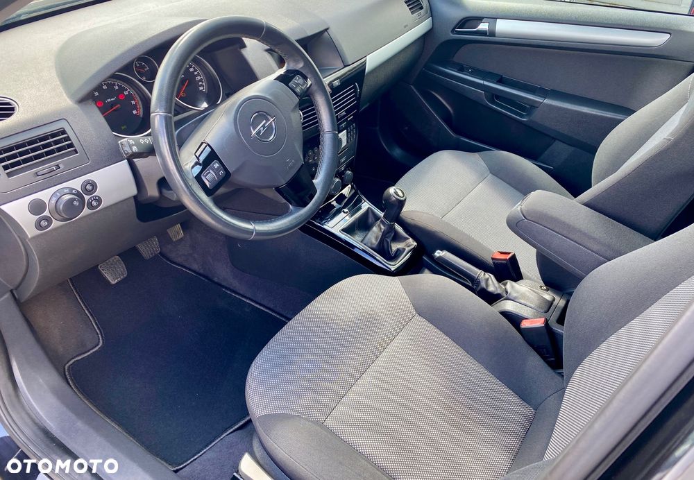 Opel Astra 1.4 Caravan Edition 111 Jahre - 9