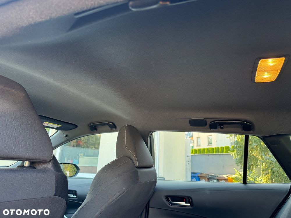 Toyota Corolla 1.8 Hybrid Comfort - 22