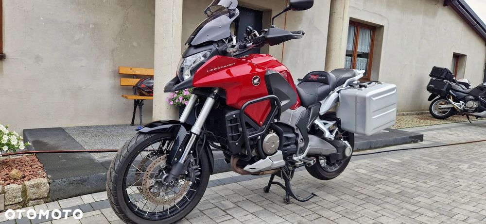 Honda VFR - 15