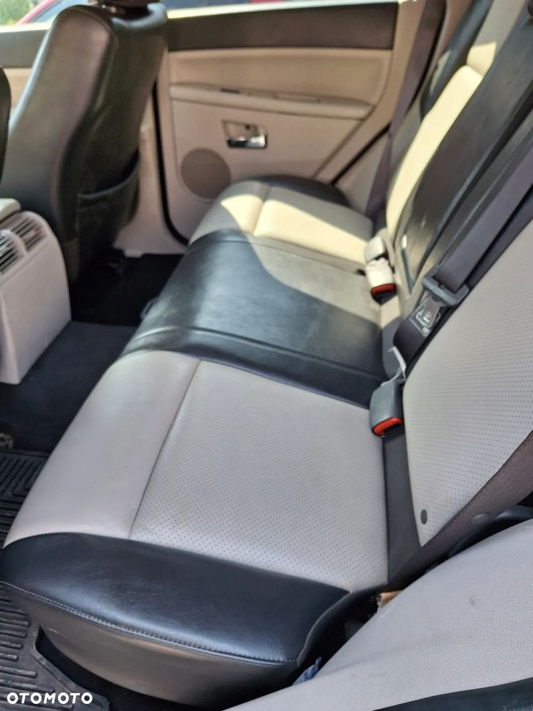 Jeep Grand Cherokee - 6