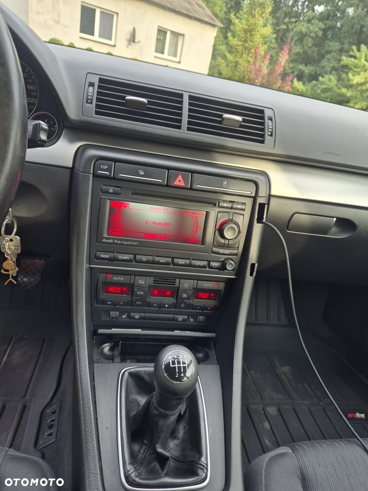 Audi A4 Avant 2.0 TDI - 12