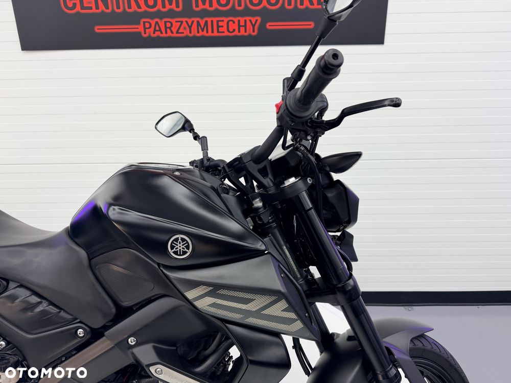 Yamaha MT - 22