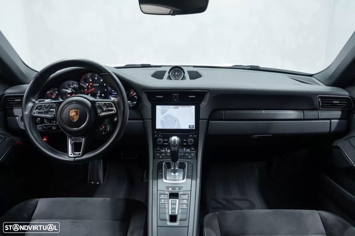 Porsche 911 (991) Carrera GTS PDK - 17