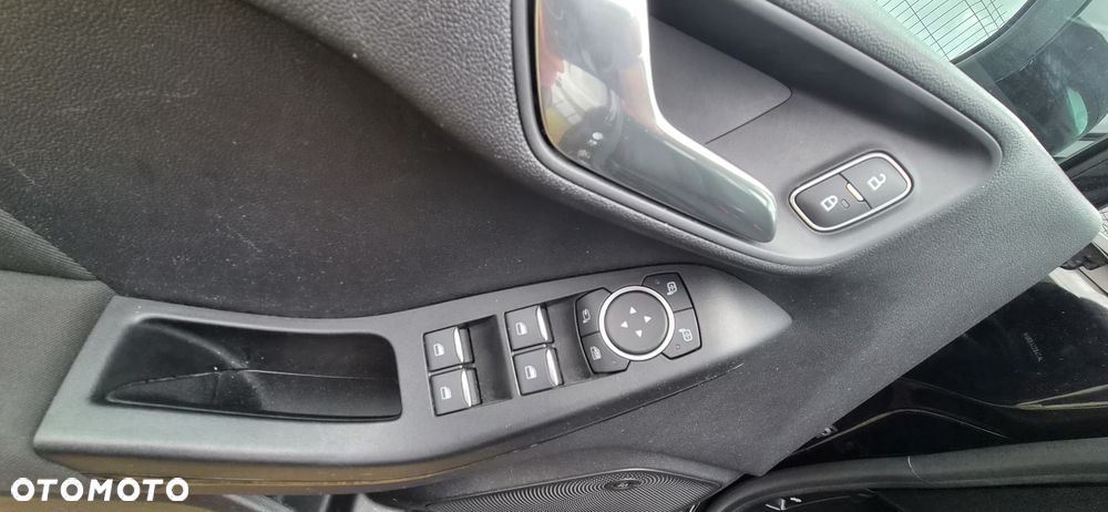 Ford Fiesta - 12