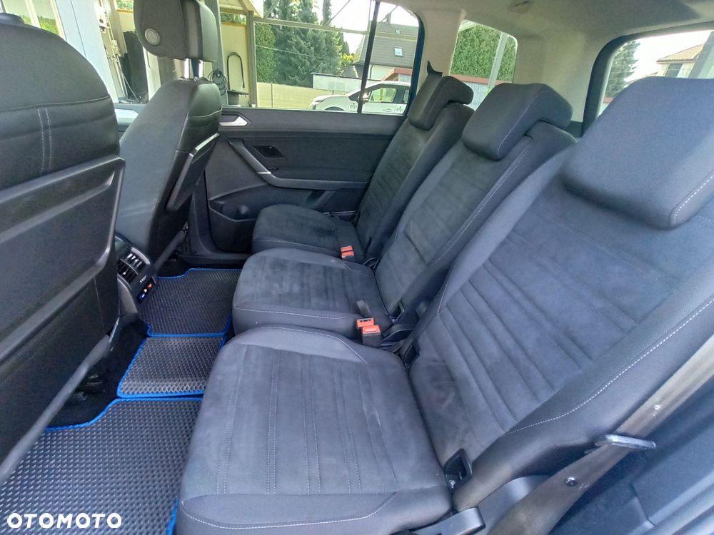 Volkswagen Touran - 8