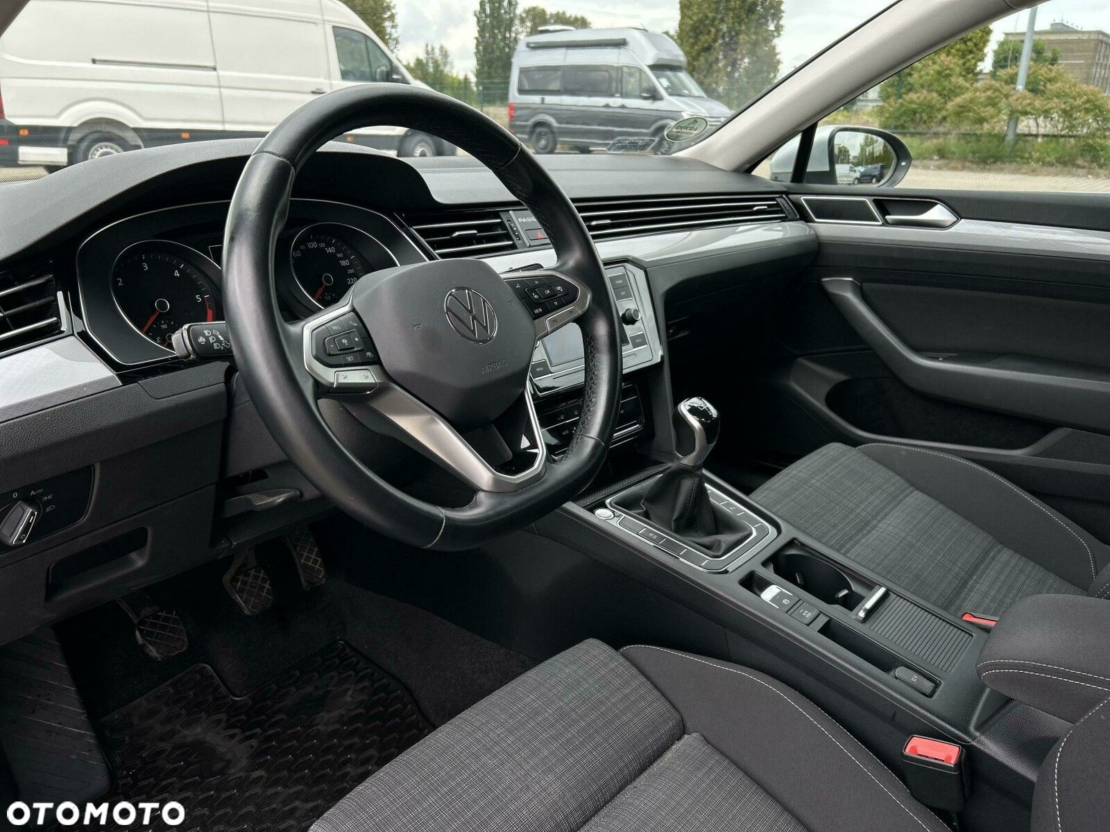 Volkswagen Passat 2.0 TDI EVO Business - 9