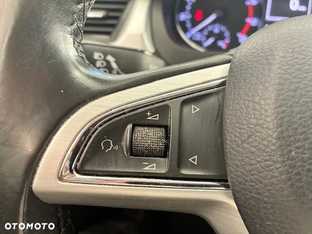 Skoda RAPID 1.2 TSI Ambition - 24