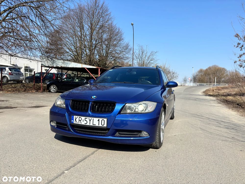 BMW Seria 3 318d - 1