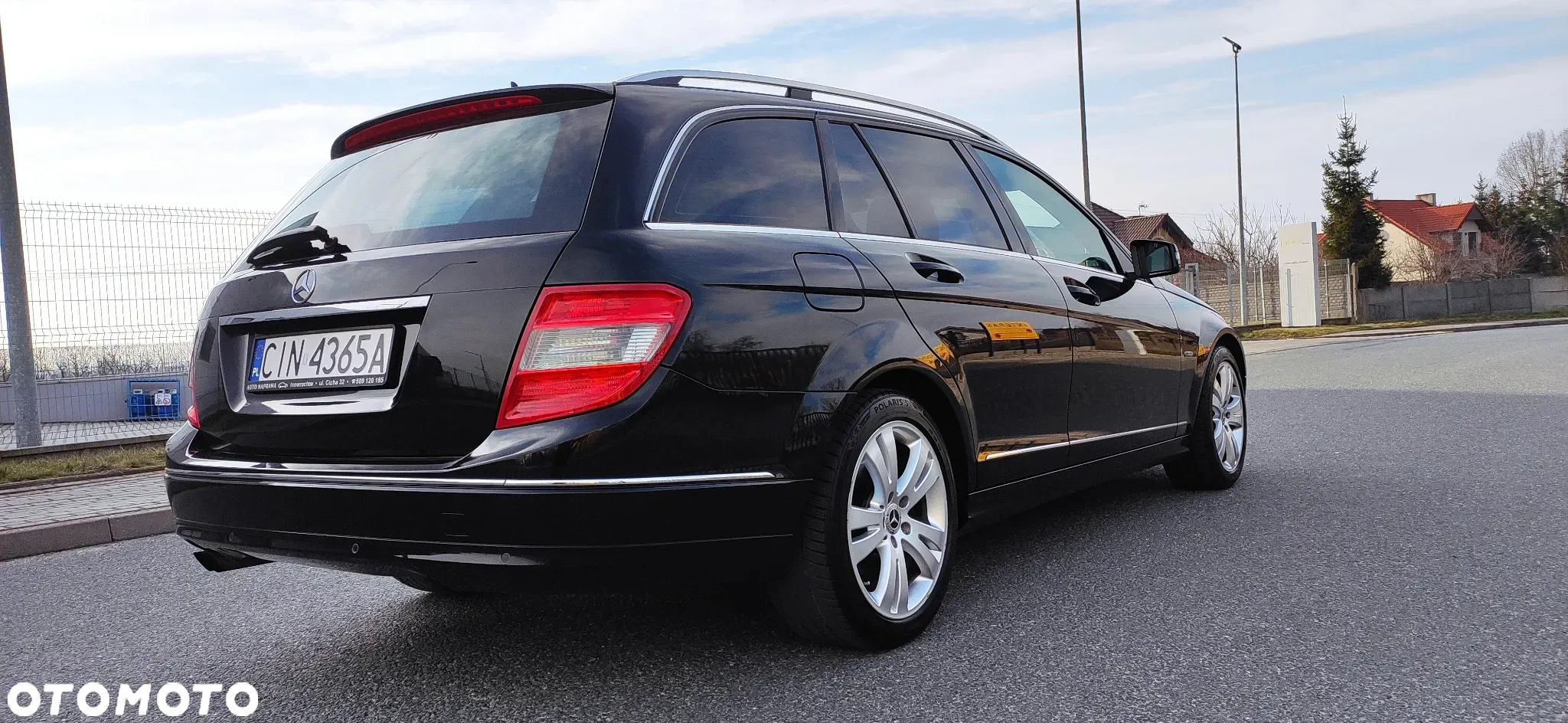 Mercedes-Benz Klasa C 180 T CGI Automatik BlueEFFICIENCY Avantgarde - 2
