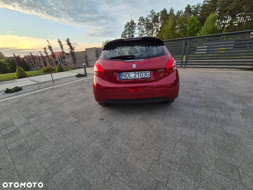 Peugeot 208 PureTech 82 Allure - 10