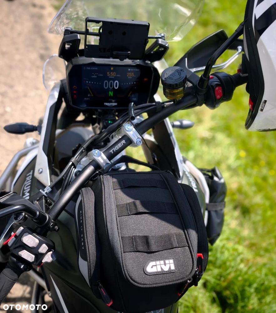 Triumph Tiger - 12