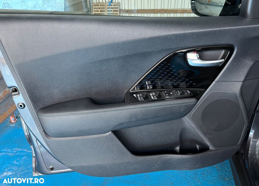 Kia Niro - 16
