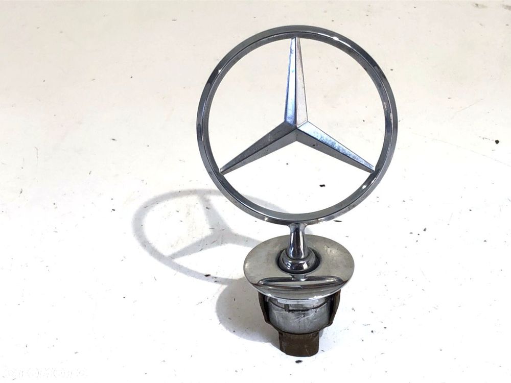 EMBLEMAT PRZÓD  MERCEDES-BENZ KLASA E T-Model (S212) 2009 - 2016 E 200 CDI / BlueTEC (212.205, - 1