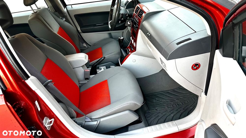 Dodge Caliber 1.8 SE - 18