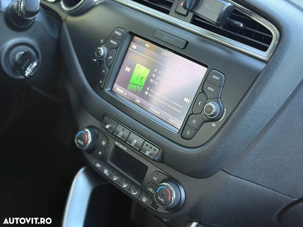 Kia Ceed - 8