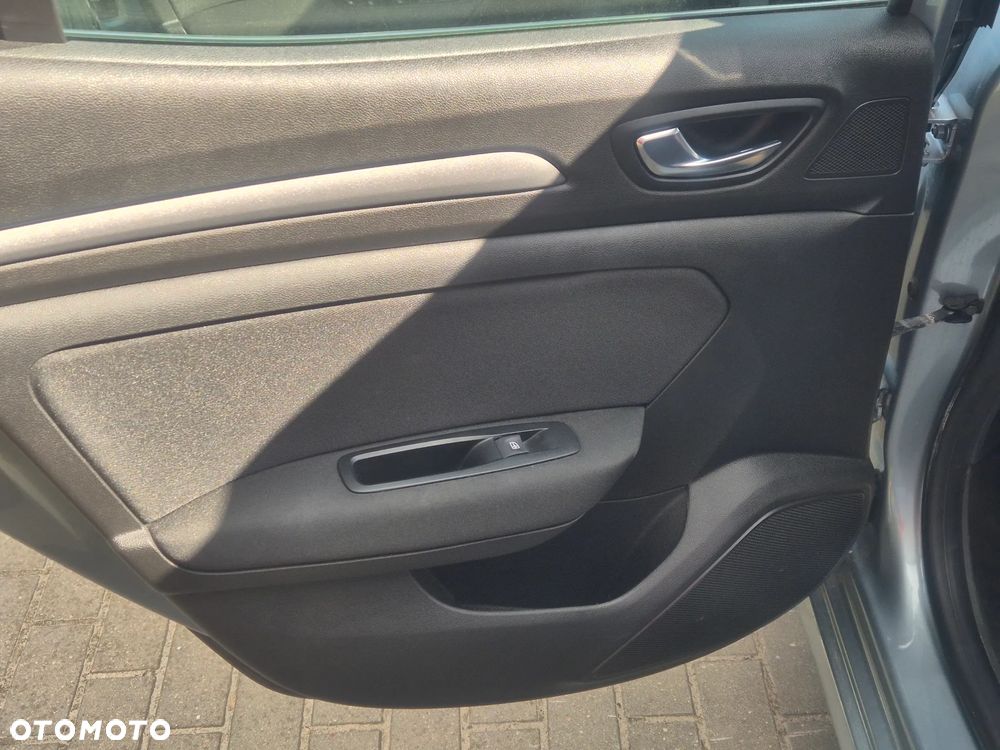 Renault Megane 1.3 TCe FAP Zen - 26