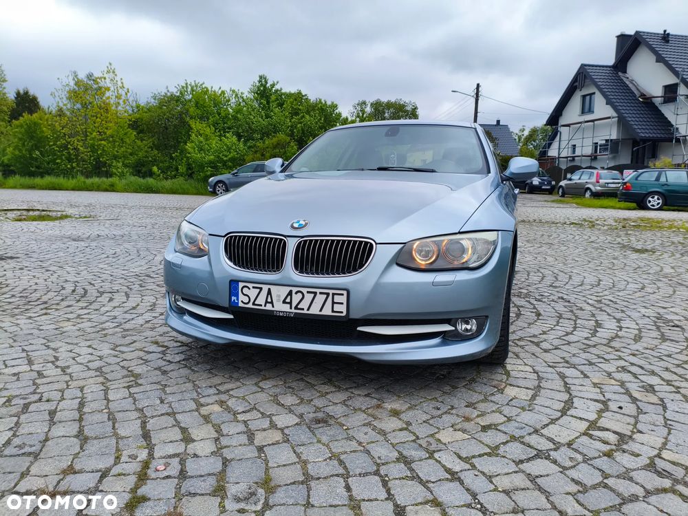 BMW Seria 3 330d xDrive - 11