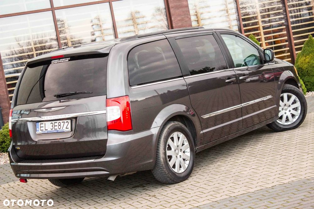 Chrysler Town & Country 3.6 Touring - 8