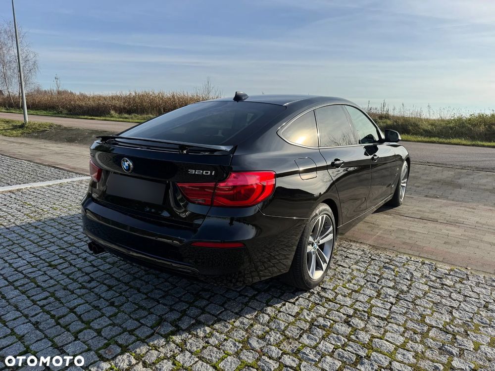 BMW 3GT 320i xDrive Sport Line - 2