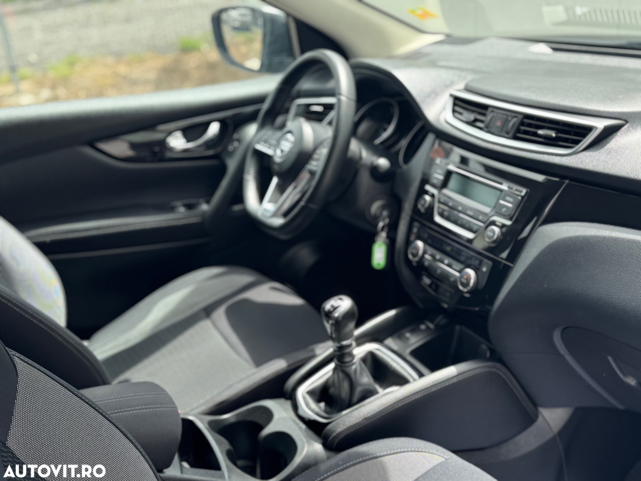 Nissan Qashqai 1.6 DCI N-Connecta - 4