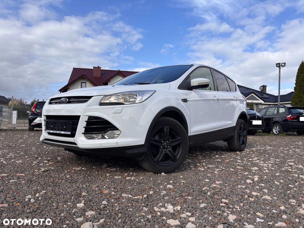 Ford Kuga 1.6 EcoBoost 2x4 Titanium - 2