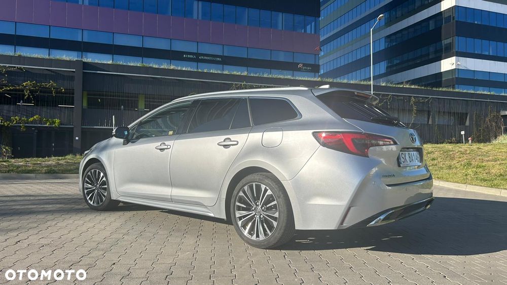 Toyota Corolla - 10