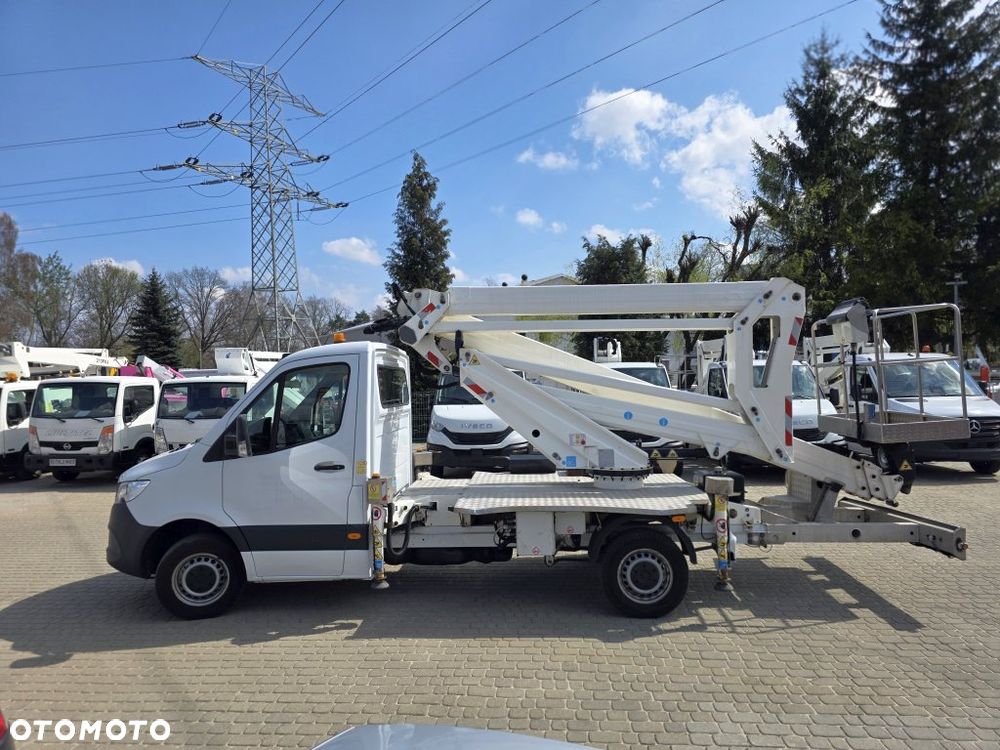 Mercedes-Benz Sprinter - 7