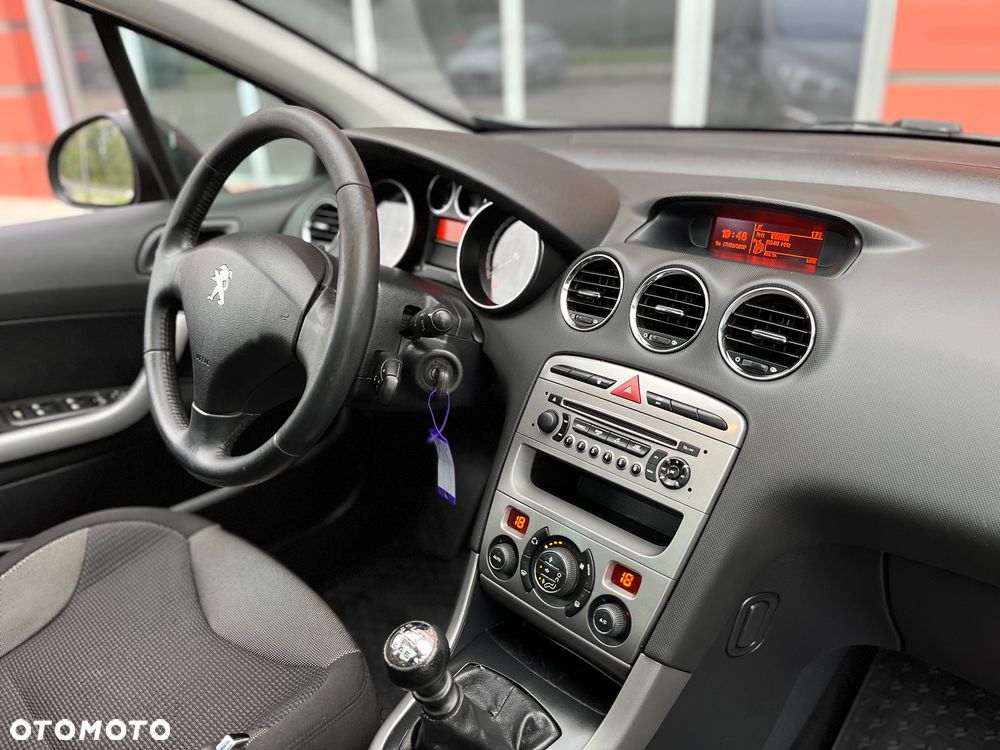 Peugeot 308 - 30