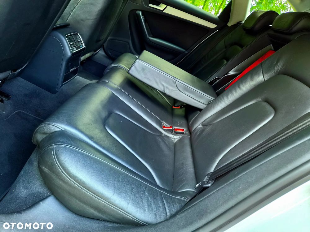 Audi A4 Avant 2.0 TDI ultra - 25