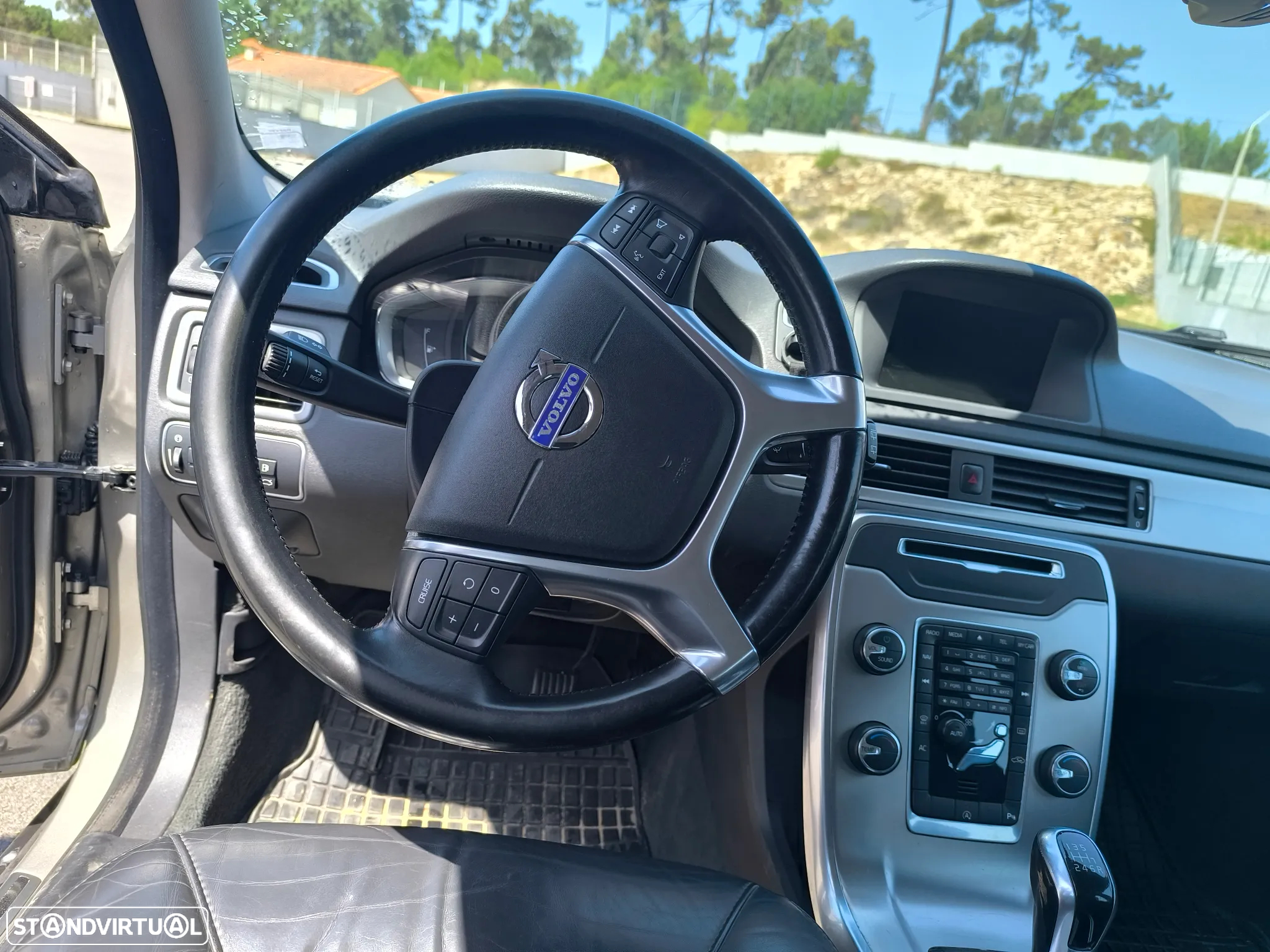 Volvo XC 70 2.0 D4 Summum - 13
