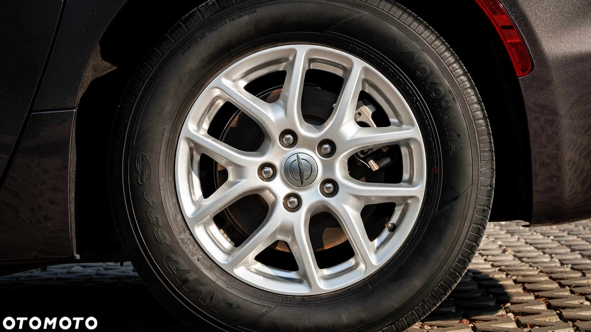 Chrysler Pacifica - 6