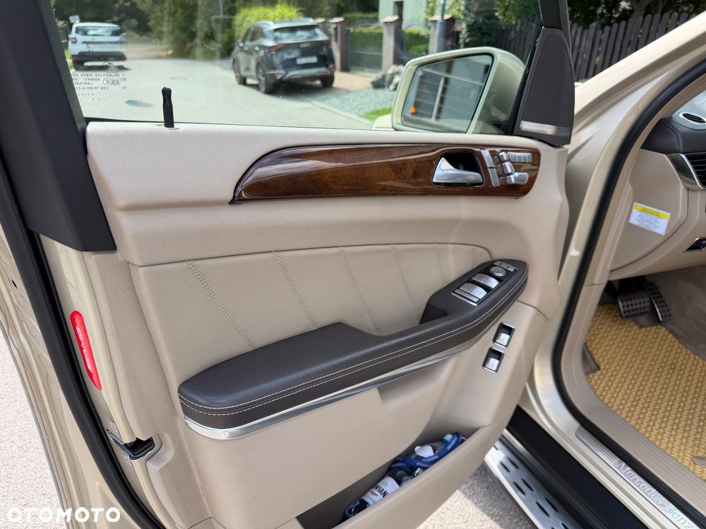 Mercedes-Benz GL 500 4-Matic - 7