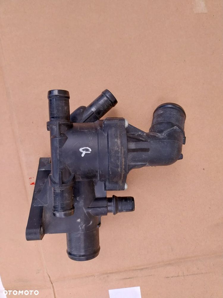 QASHQAI J11 1.6 DCI OBUDOWA TERMOSTATU - 2