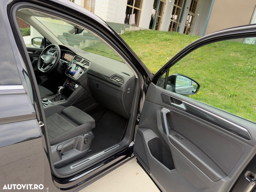 Volkswagen Tiguan 2.0 TDI SCR 4MOTION DSG Elegance - 27