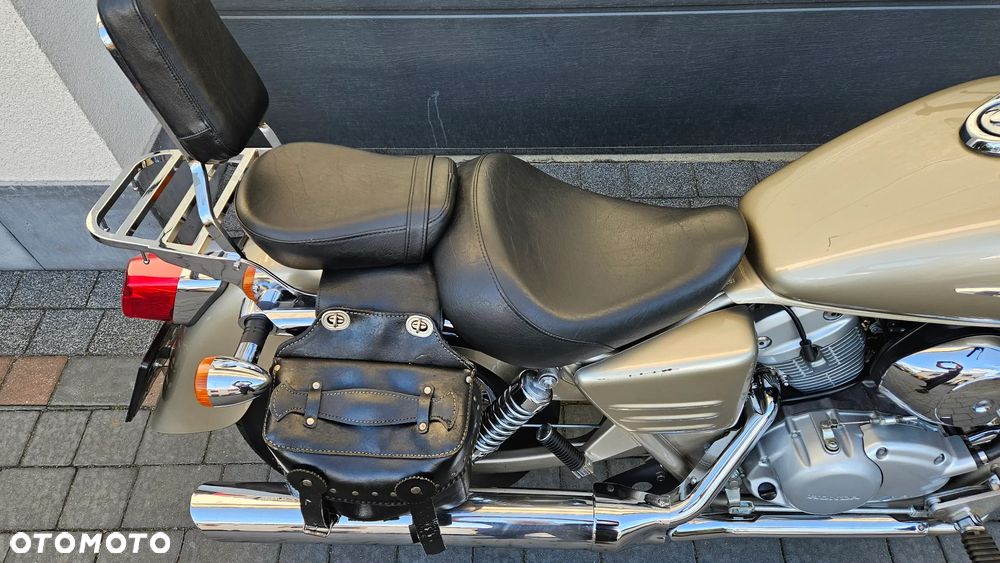 Honda Shadow - 13