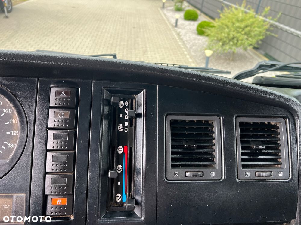Nissan Atleon - 30