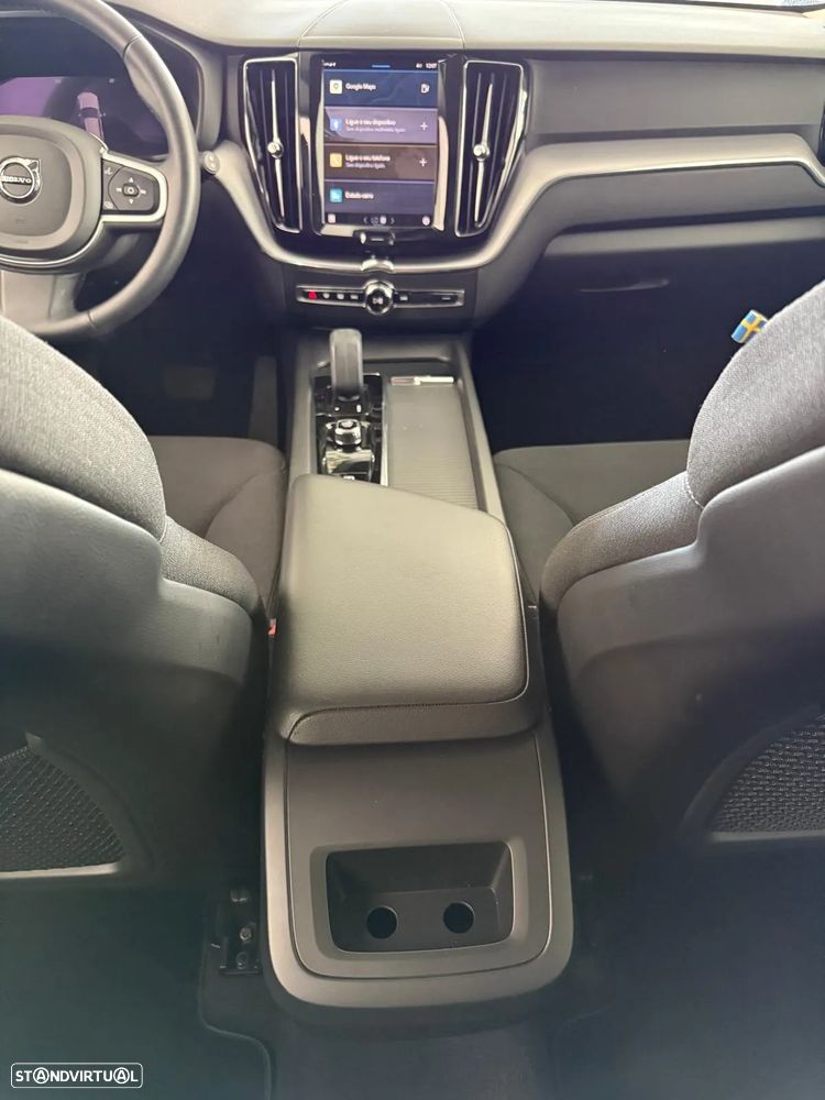 Volvo XC 60 2.0 B4 Core - 24