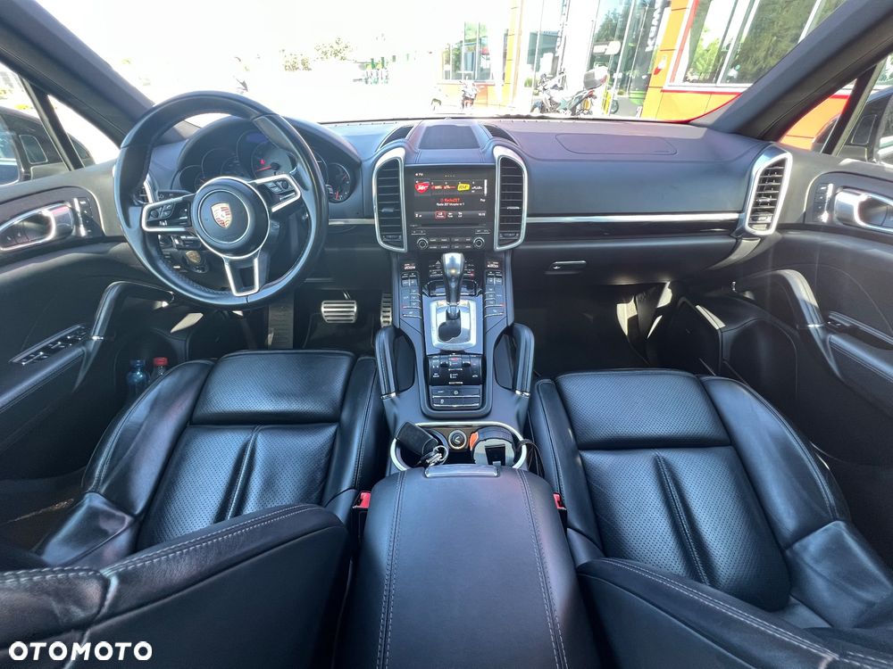 Porsche Cayenne S Diesel - 9