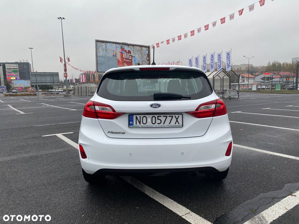 Ford Fiesta 1.5 TDCi ACTIVE - 4