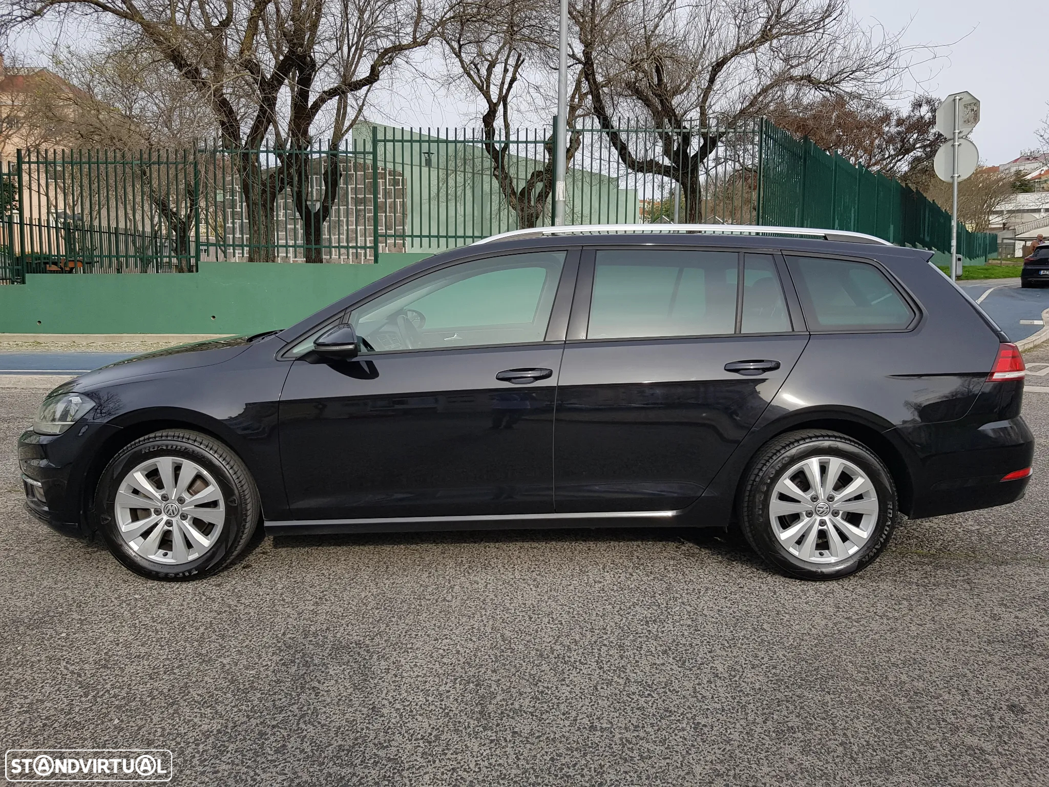 VW Golf Variant 1.6 TDi Confortline - 6