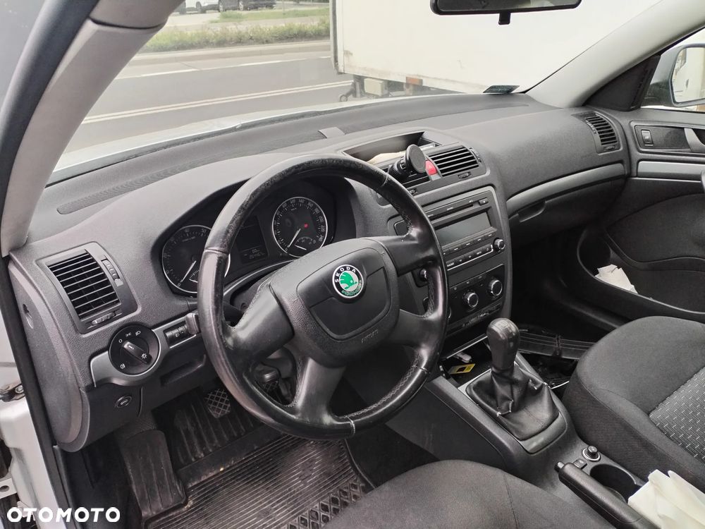 Skoda Octavia 1.6 - 5