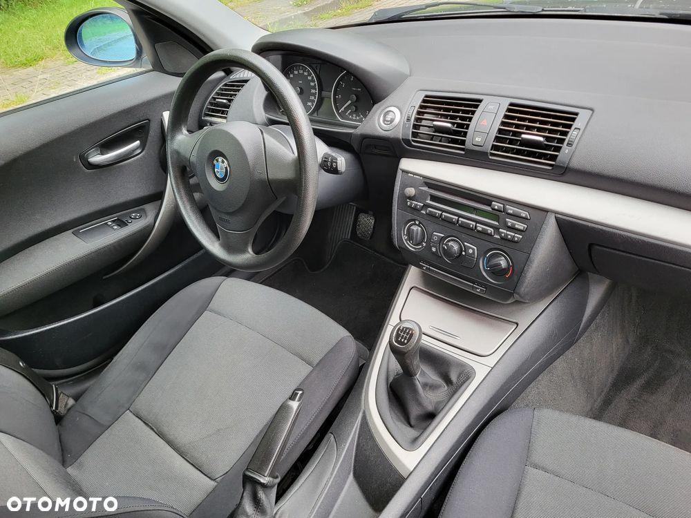 BMW Seria 1 116i - 14