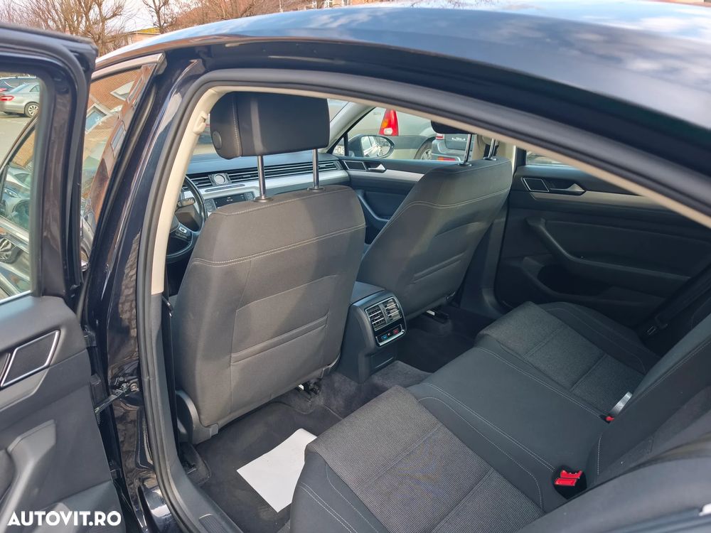 Volkswagen Passat 2.0 TDI (BlueMotion Technology) Highline - 8