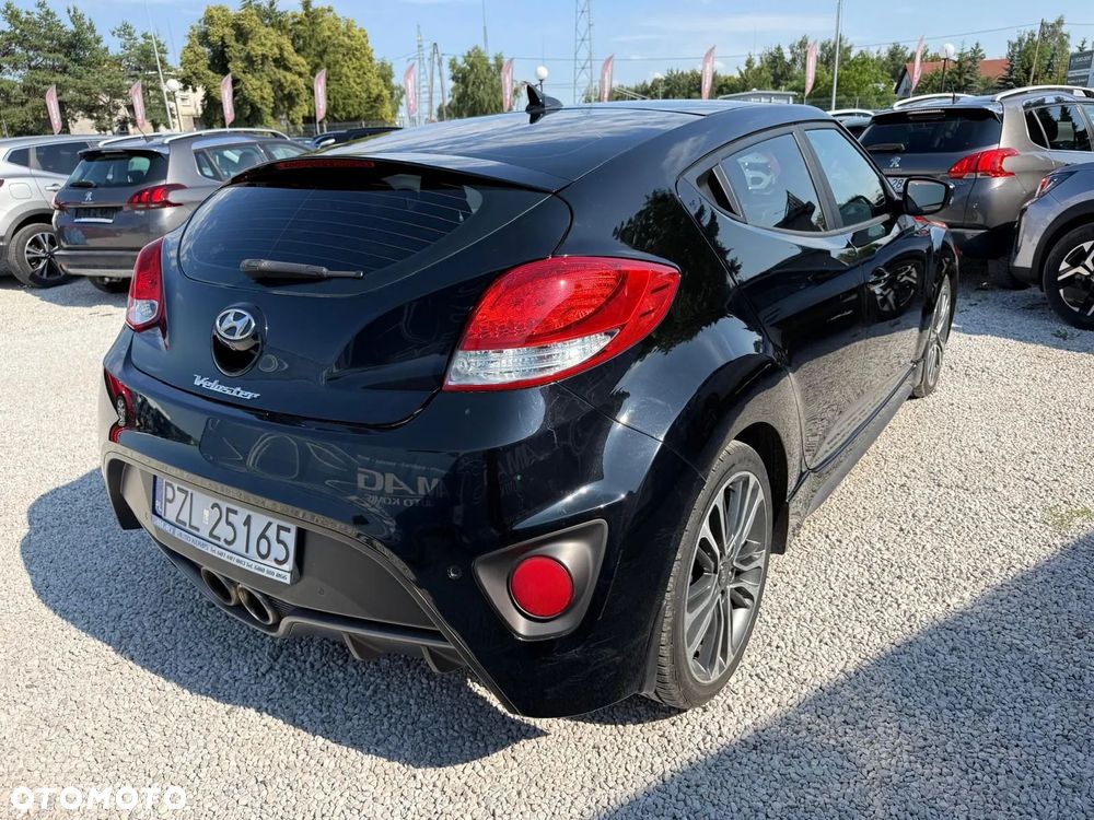 Hyundai Veloster - 6
