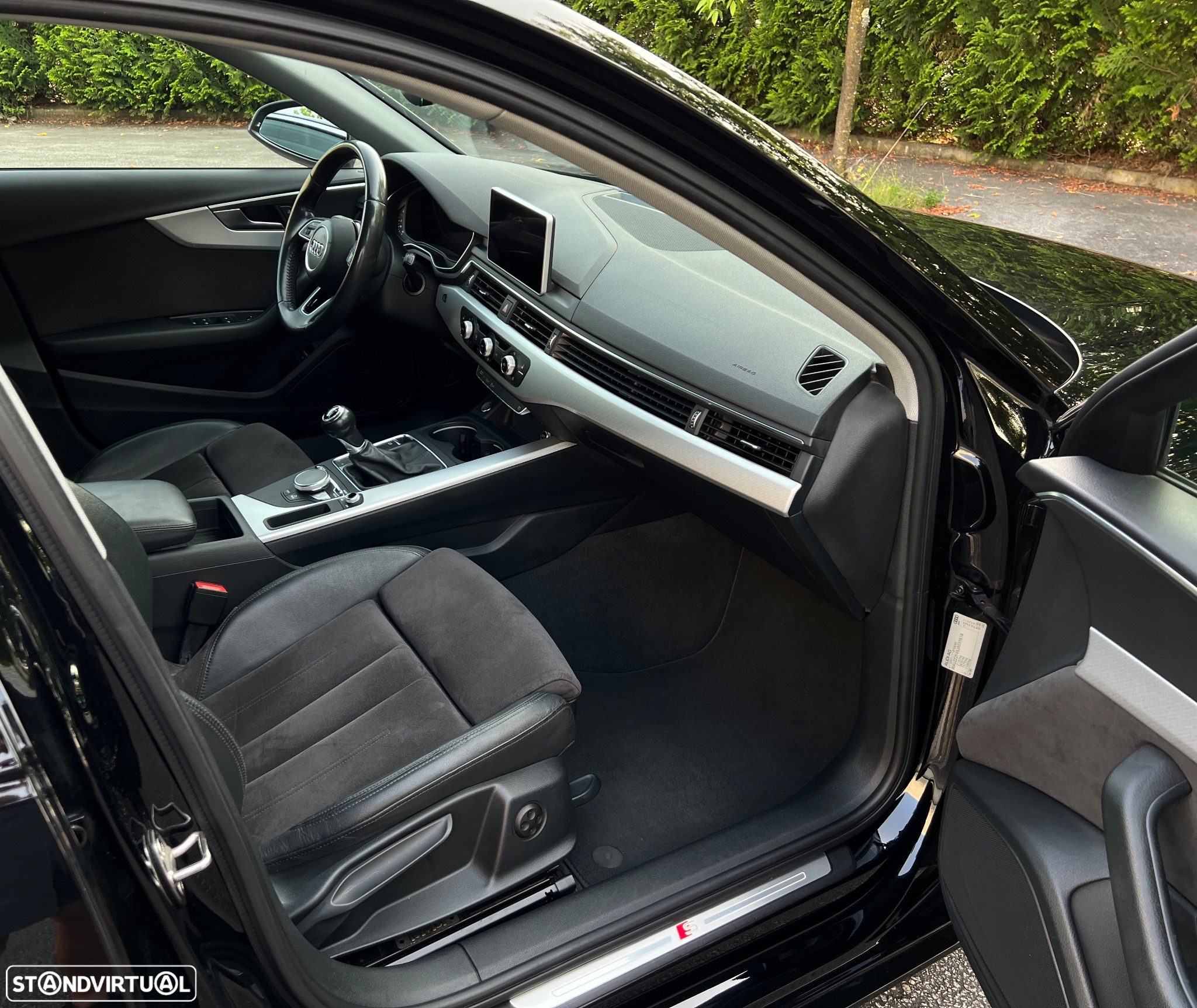 Audi A4 Avant 2.0 TDI S-line - 25