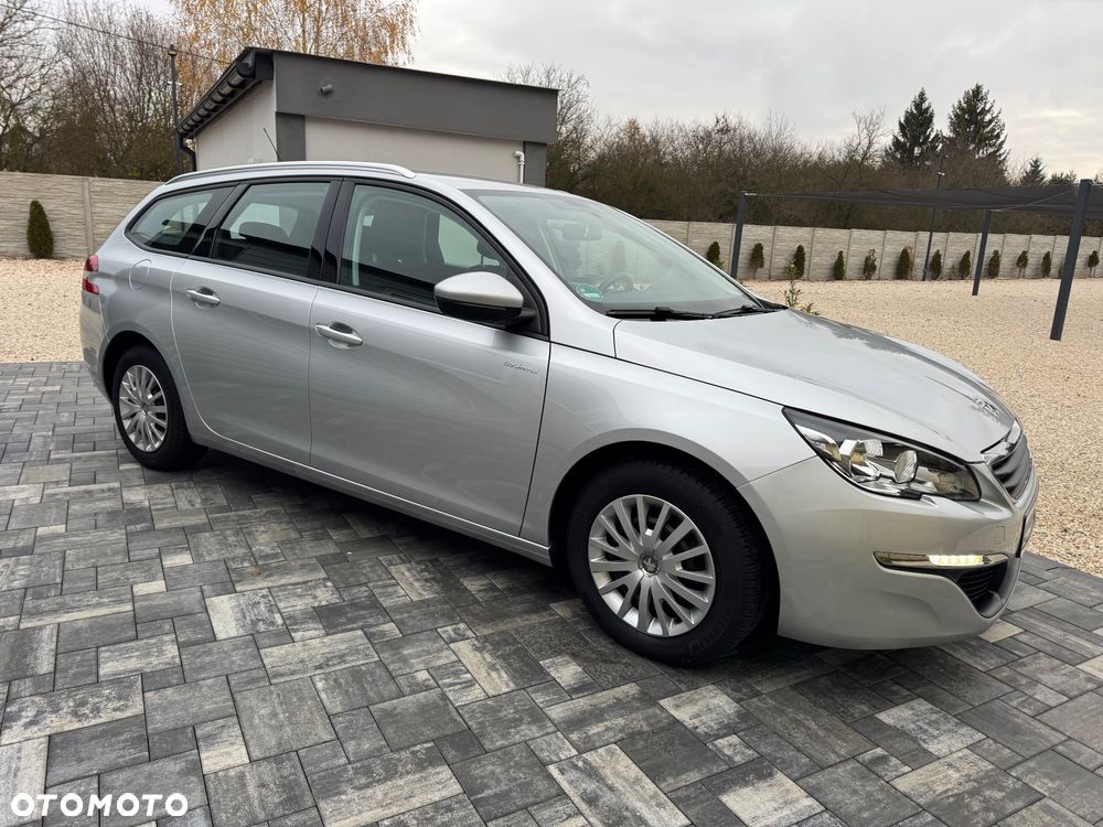 Peugeot 308 SW HDi FAP 110 (Blue Lion) Business Line Niveau 1 - 4